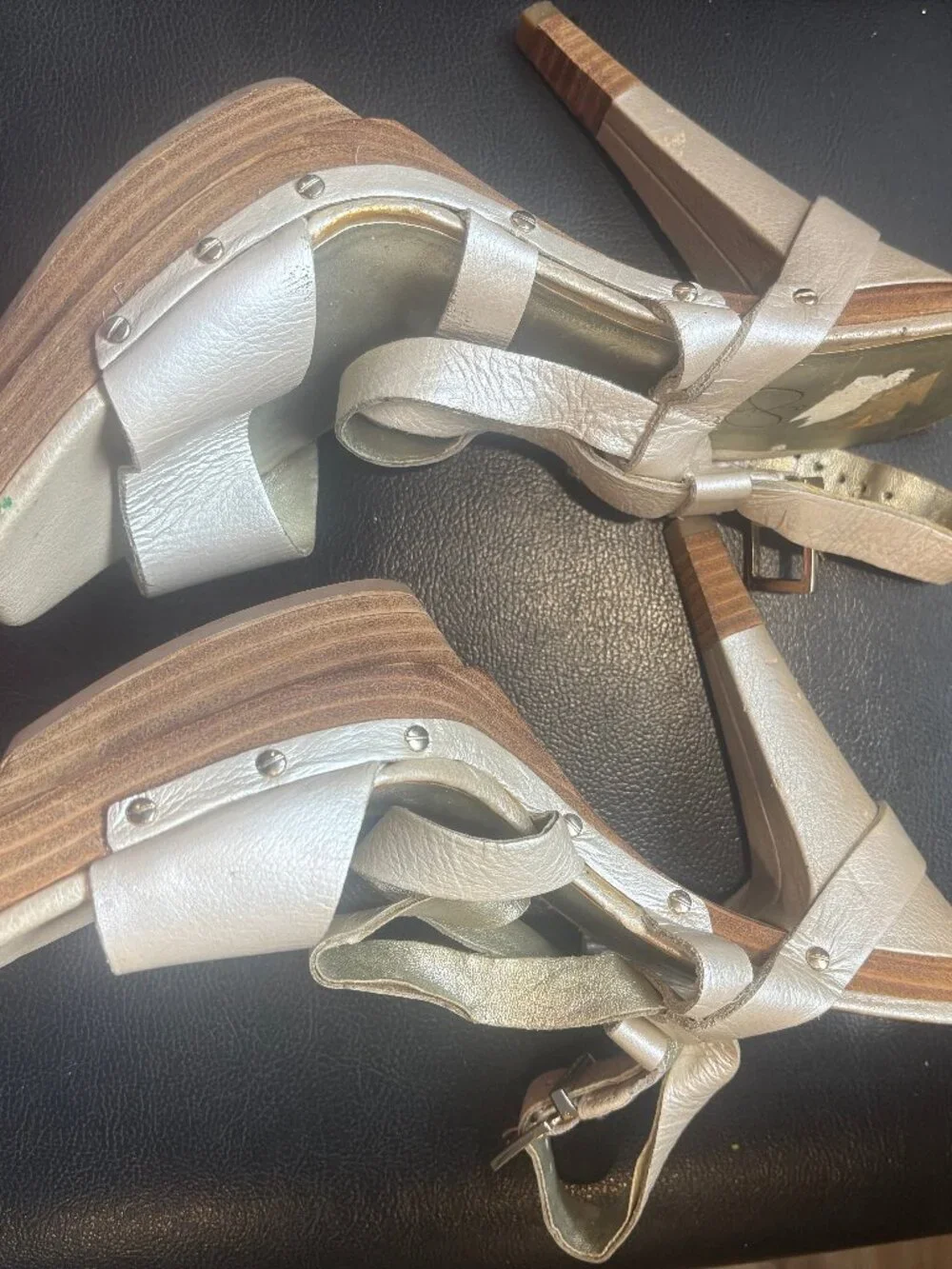 Jessica Simpson Pearlescent Cream Leather Studded Platform Heel Sandals Sz 11